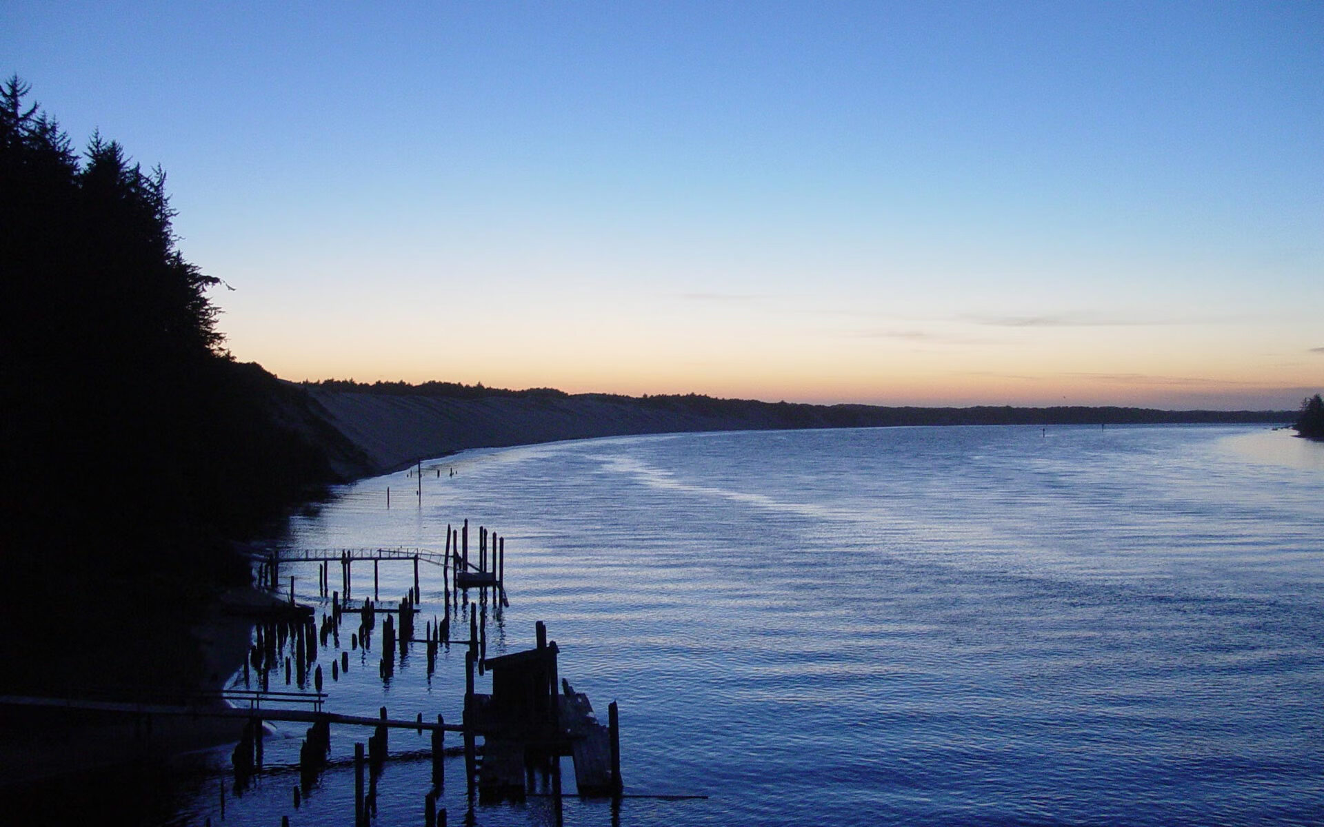 世界青少年足球锦标赛现场气氛火爆——未来之星诞生，青少年国际足球锦标赛