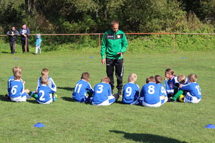 b体育网站注册-国足高密度对抗中战术应变能力评分模型