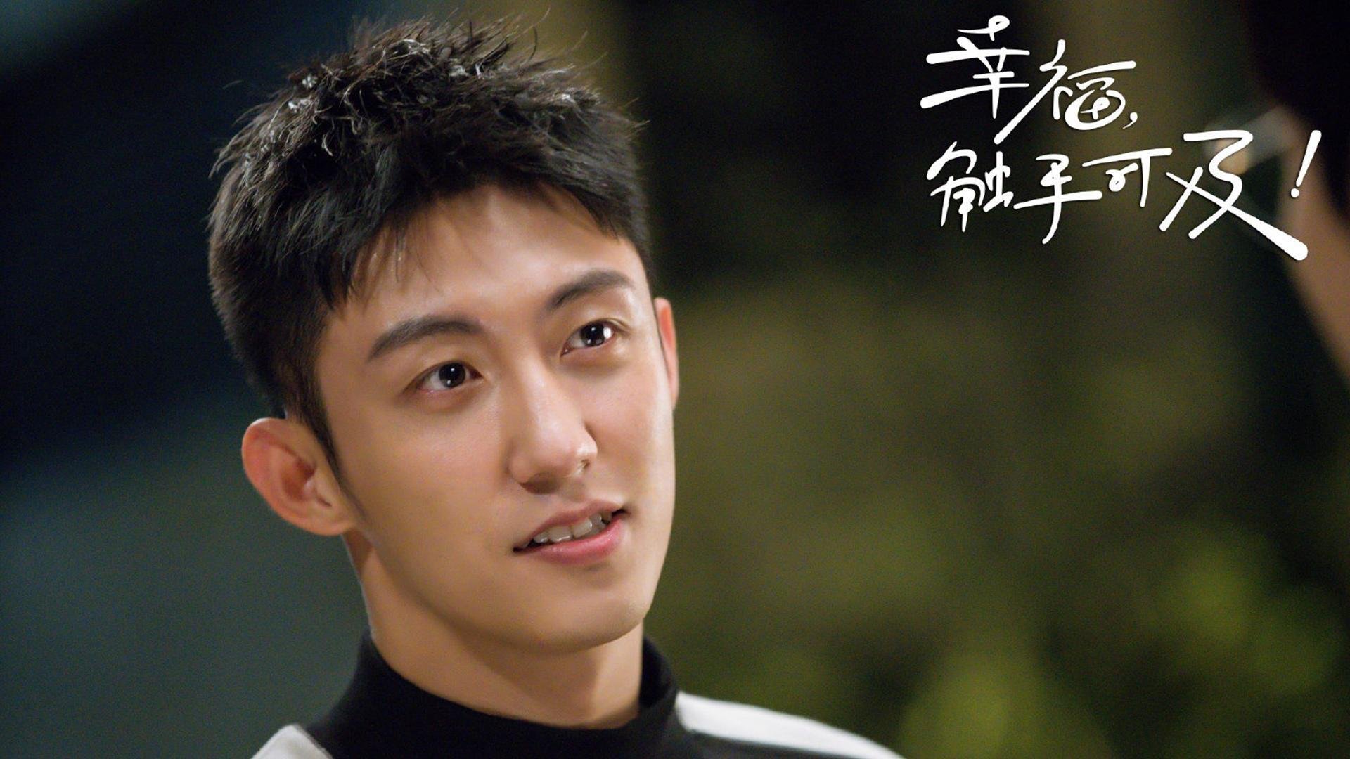 瞩目明星对决:梅西与C朗的焦点相遇,梅西配合