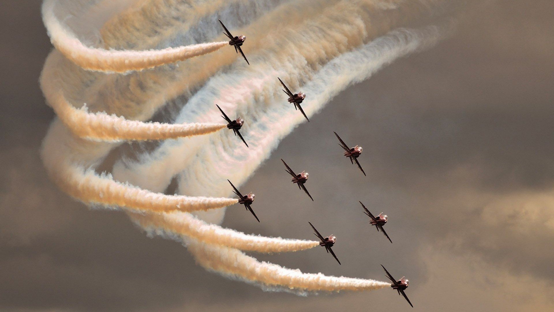 麦肯齐:灵活的跑位和精准的脚法为全黑队注入更多进攻威胁,麦肯齐是什么意思