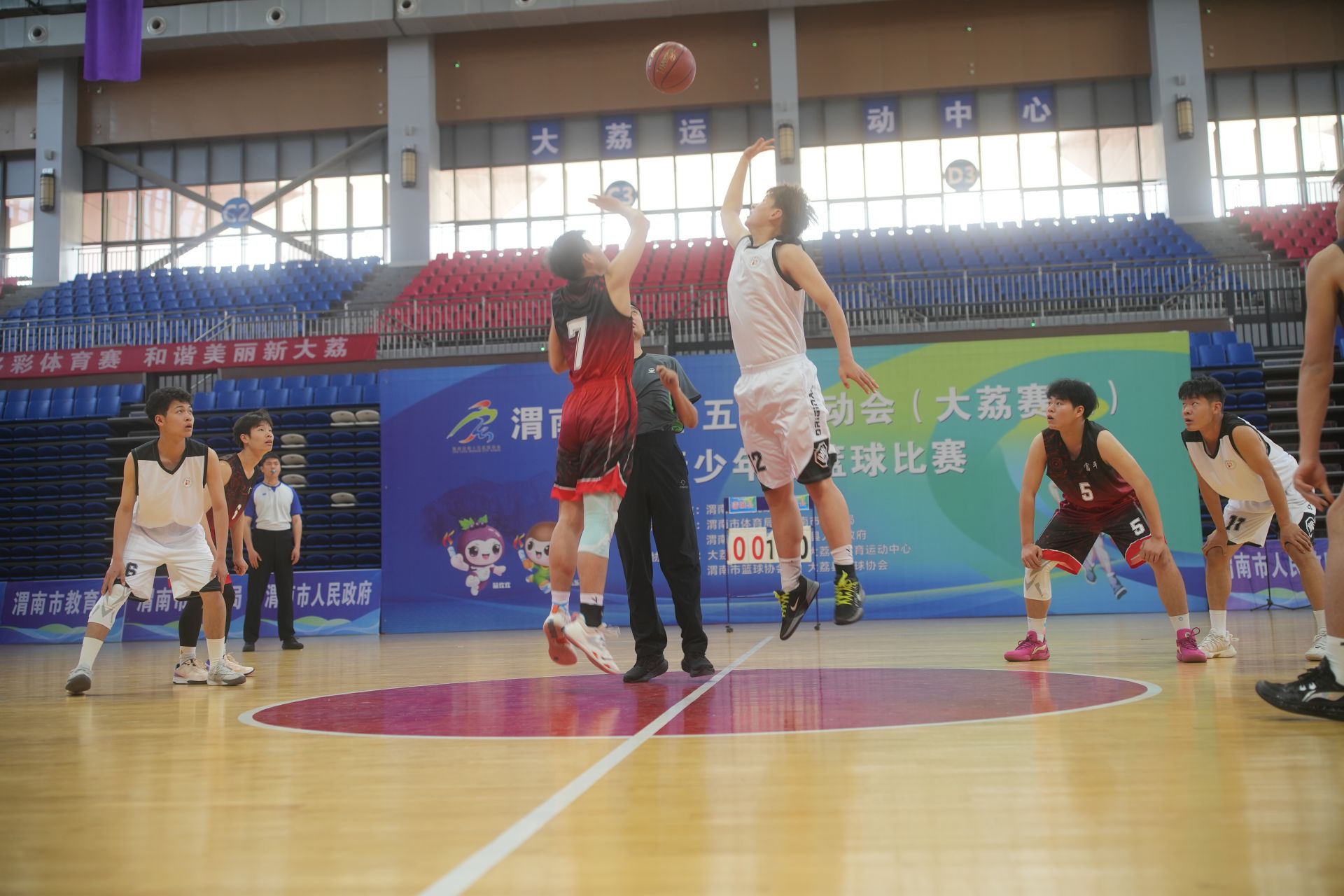 B体育官网：中国篮球裁判：公正执法，维护比赛公平