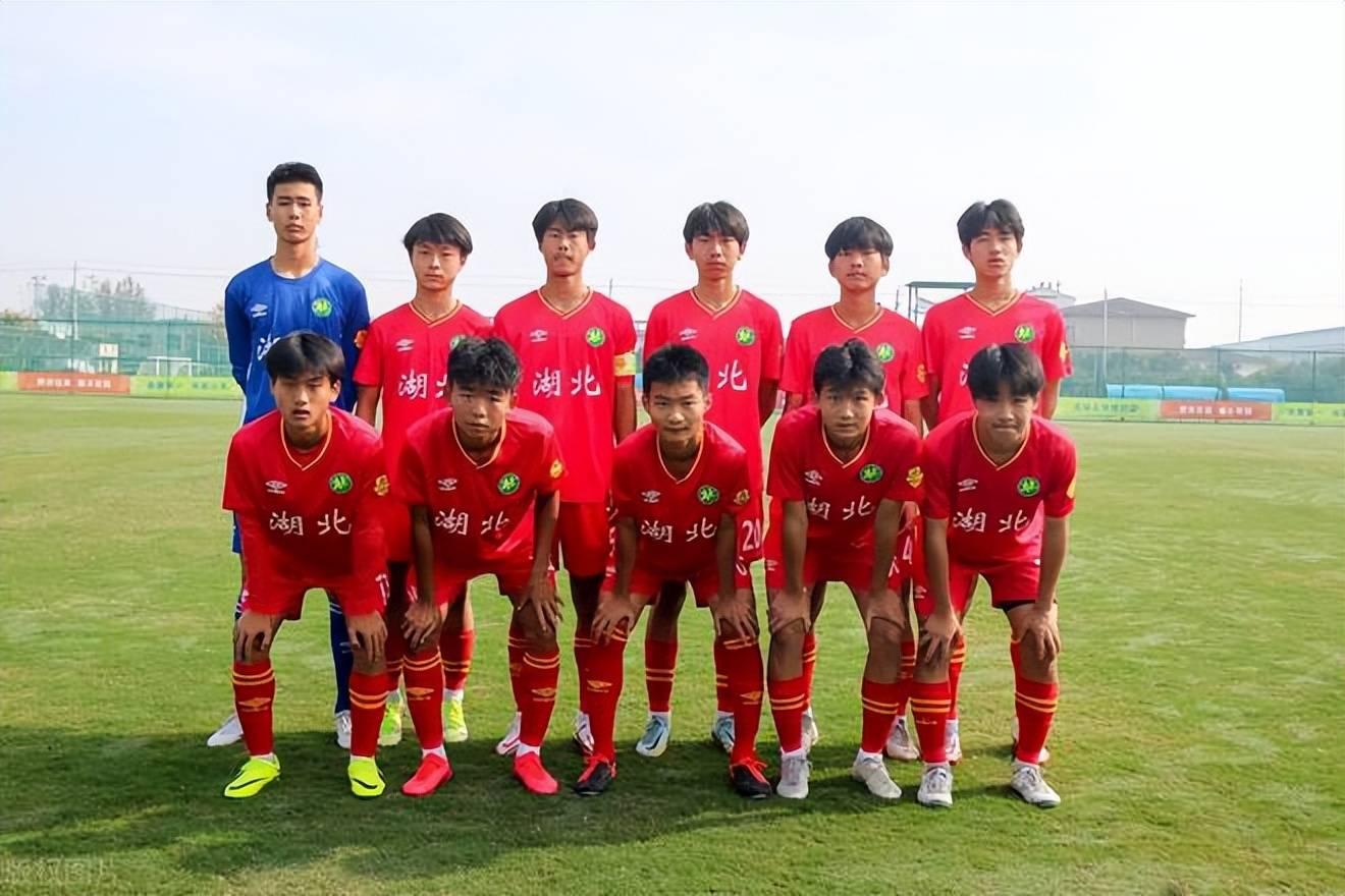 B体育APP:中国足球青训基地建设进展:硬件设施升级,师资力量增强的简单介绍 B体育APP:中国足球青训基地建设进展:硬件设施升级,师资力量增强的简单介绍