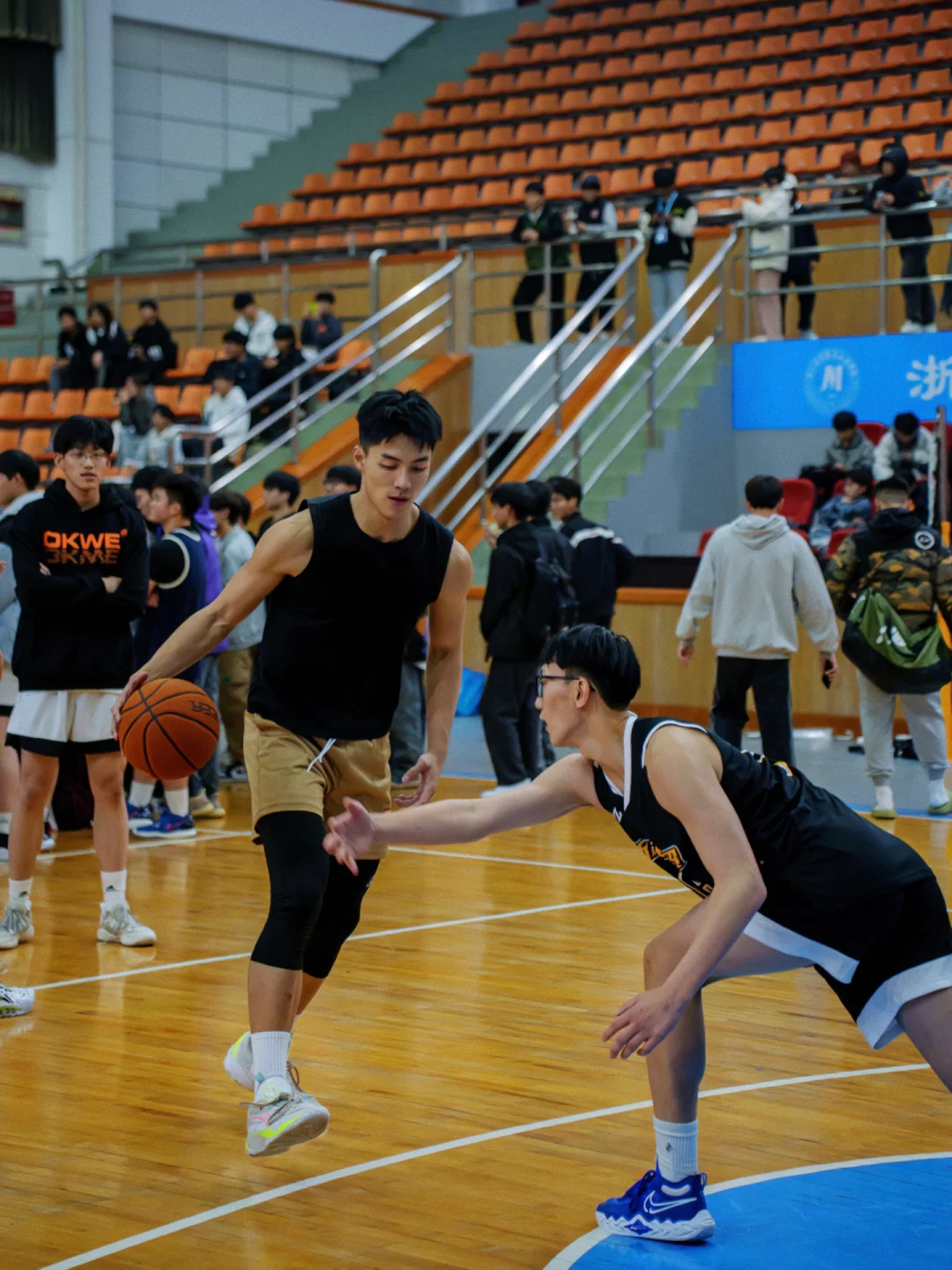 关于B体育官网：篮球主题的绘画创作作品展：用画笔描绘篮球的激情与活力的信息