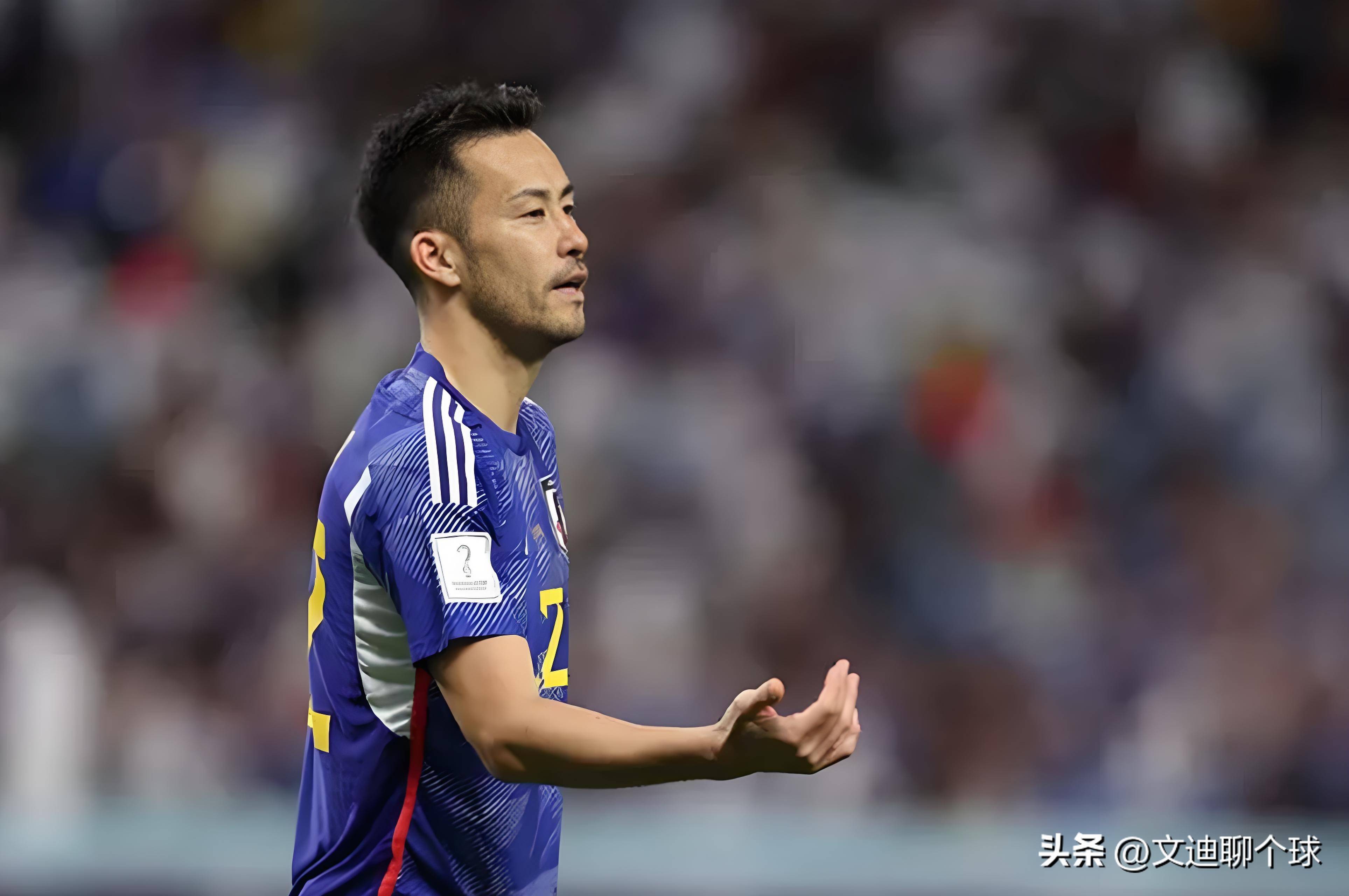 包含B体育APP：中国足球新星入选欧洲青年联赛最佳阵容的词条